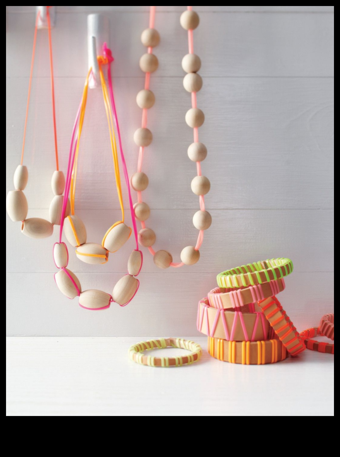 إكسسوارات DIY للصيف: إبداعات خفيفة ومنسم