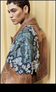 إعادة الاستخدام والإحياء: الملابس والإكسسوارات التي يمكنك صنعها بنفسك مع الاكتشافات القديمة