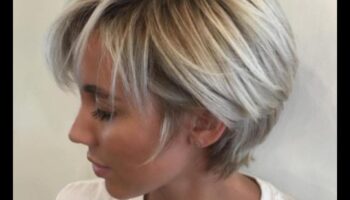 استمرار سحر الأناقة غير الرسمية: الشعر القصير يبدو مفعما بالاسترخاء